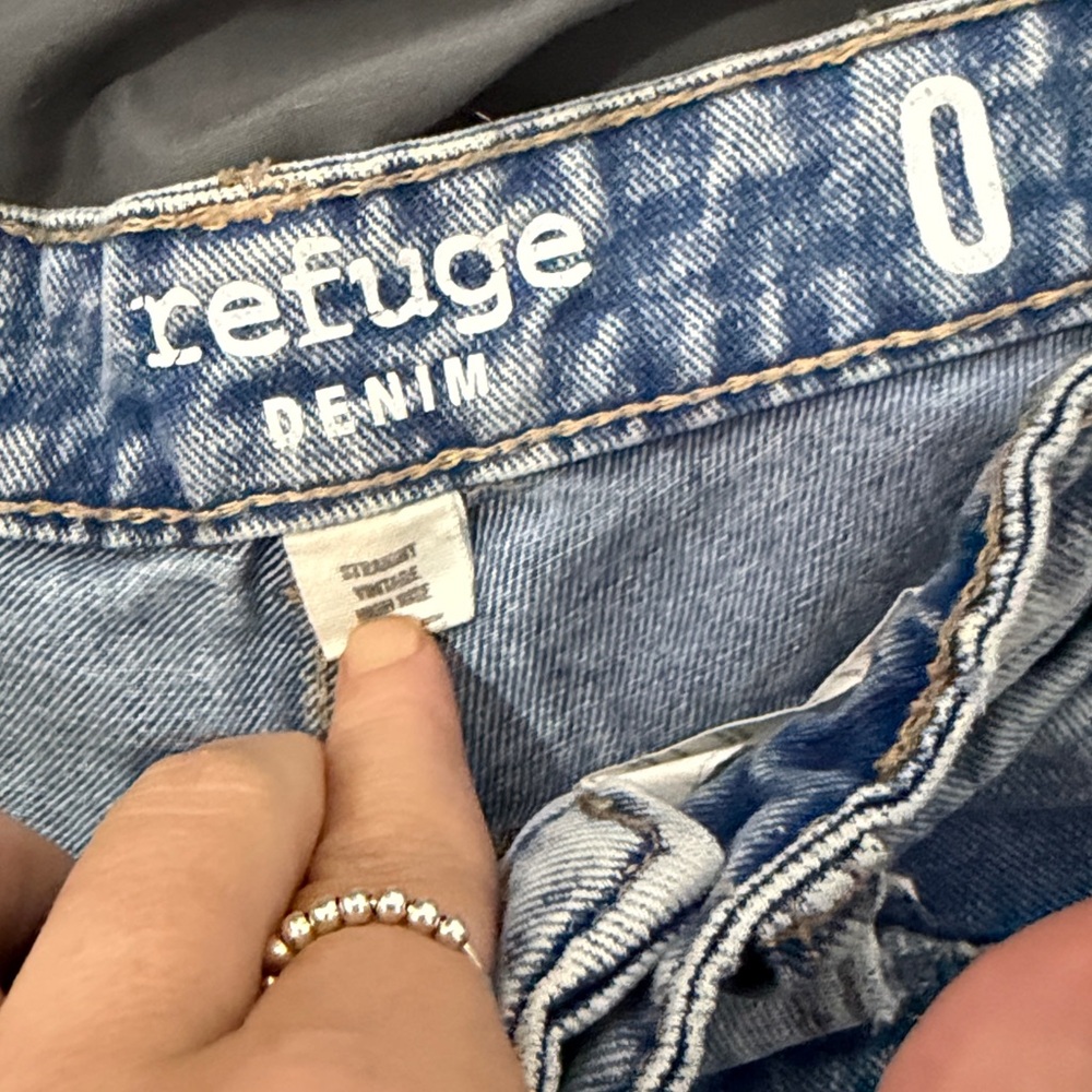 ✨ Refugé Vintage High-Rise Straight Jeans | Size 0 ✨ - Picture 3 of 5